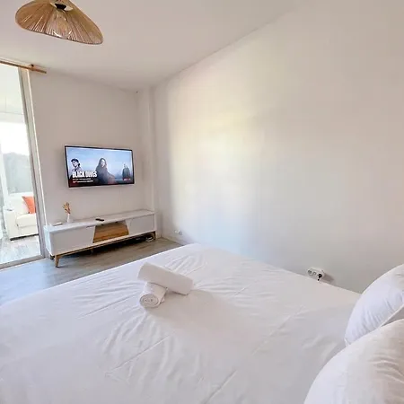 Doux Pavillon L'emeraude - 8 Min Gare - Tramway Centre-ville Apartment